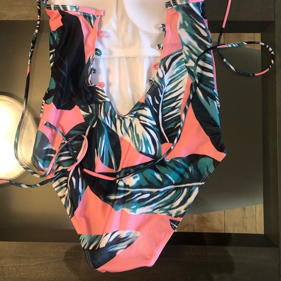 Pink bathing suit with criss cross tie on the back - Picture 2 of 2